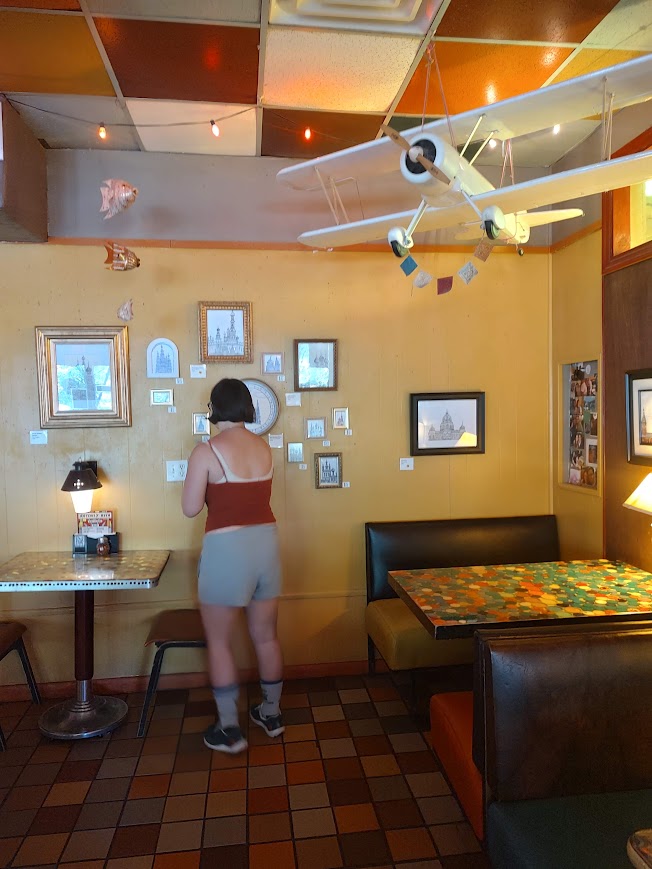 Art show at local pizza restaurant